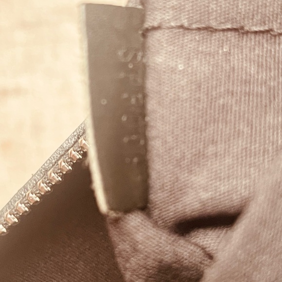 Authentic Louis Vuitton Epi Speedy 30 ***make me an offer*** - Picture 11 of 12